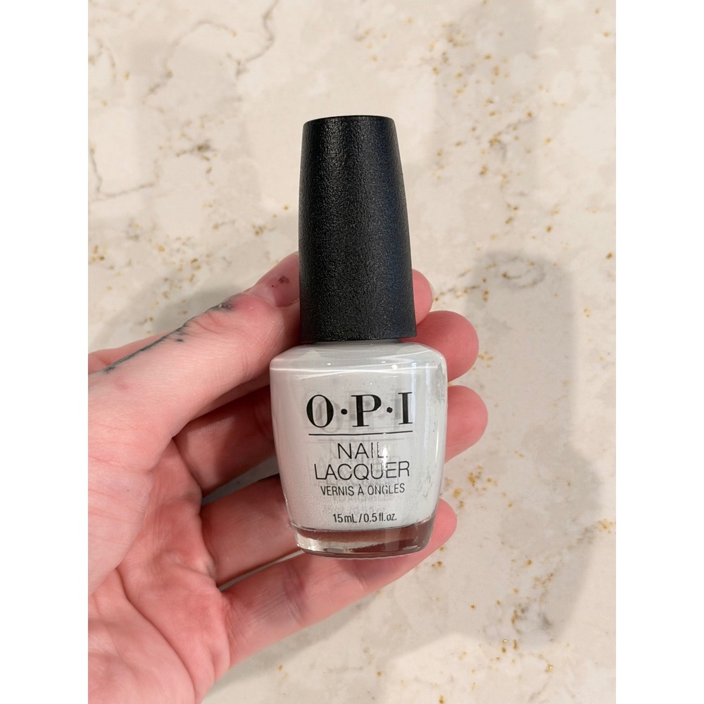 OPI I Cannoli Wear OPI Nail Lacquer 0.5oz 15 ml White Venice Collection NLV32